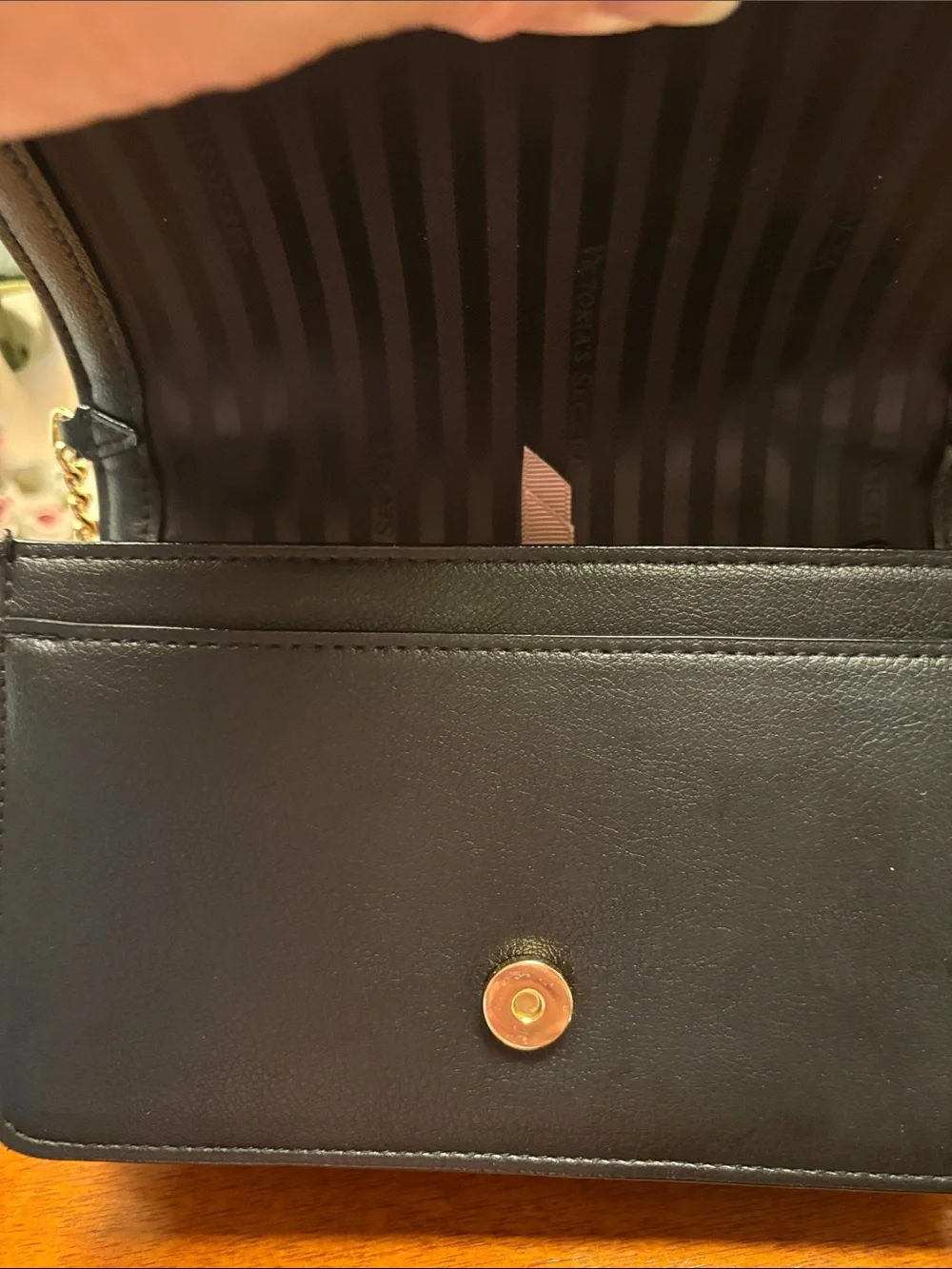 V-Emblem Black Leather Crossbody Bag with Red Plaid Cardholder
